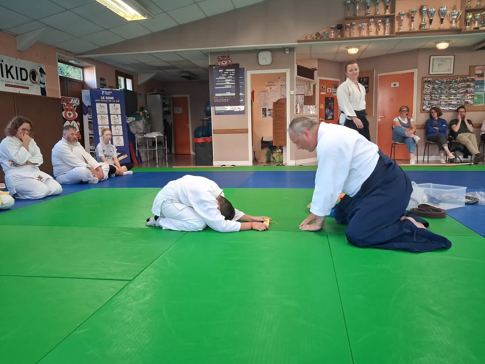 ✨️Zoom sur ce jeudi soir o&ugrave; nous avons remis plusieurs grades 🏅 du jaune, du&hellip;